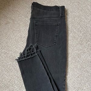 GAP true skinny black jeans very lightly worn size 30